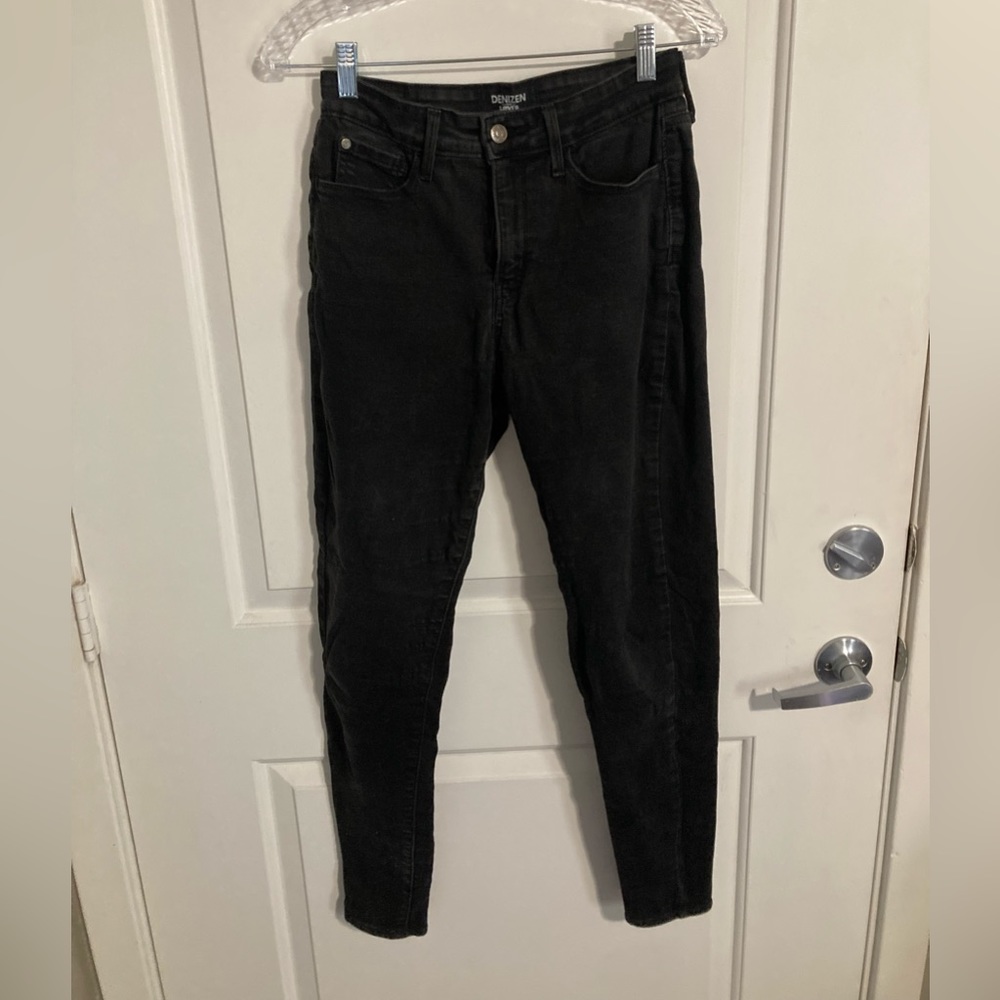 LEVI Ultra High Rise Super Skinny Women’s Jeans, Black, Size W28